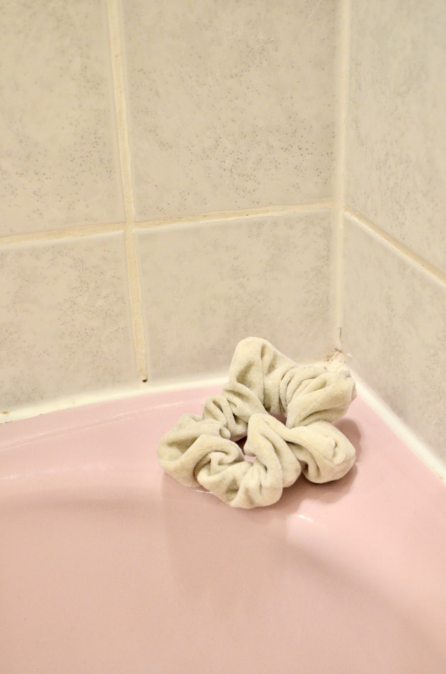  Can you wash scrunchies with shampoo